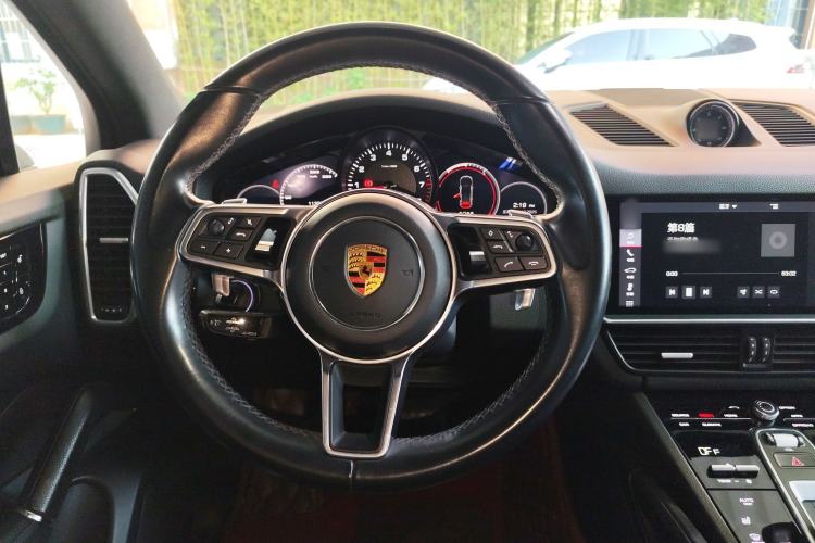 Used Porsche Cayenne 2018 Cayenne 3.0T Steering Wheel