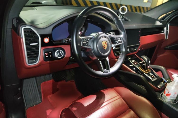 Used Porsche Cayenne 2018 Cayenne 3.0T Steering Wheel