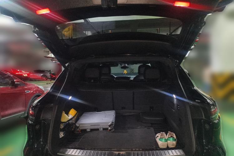 Used Porsche Cayenne 2018 Cayenne 3.0T Trunk