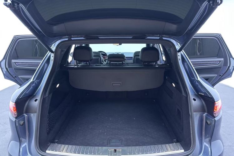 Used Porsche Cayenne 2018 Cayenne 3.0T Trunk