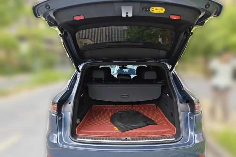 Used Porsche Cayenne 2018 Cayenne 3.0T Trunk