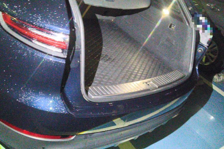 Used Porsche Cayenne 2018 Cayenne 3.0T Trunk