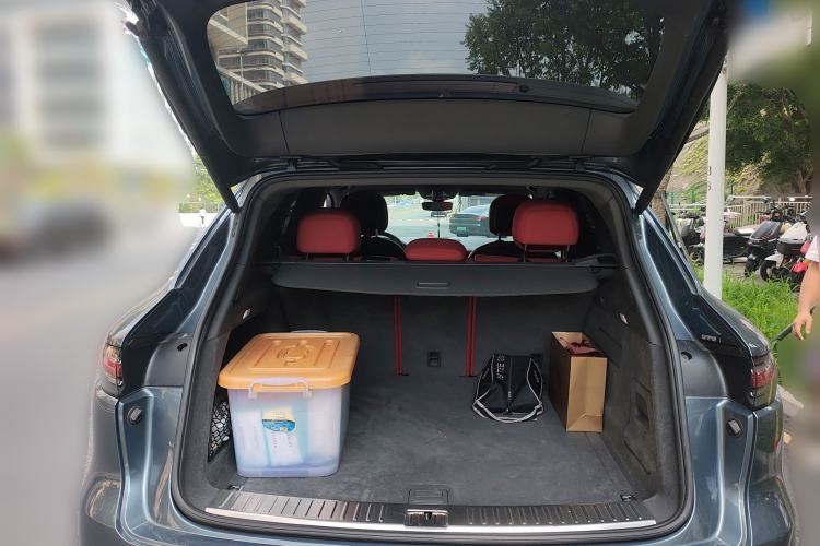 Used Porsche Cayenne 2018 Cayenne 3.0T Trunk