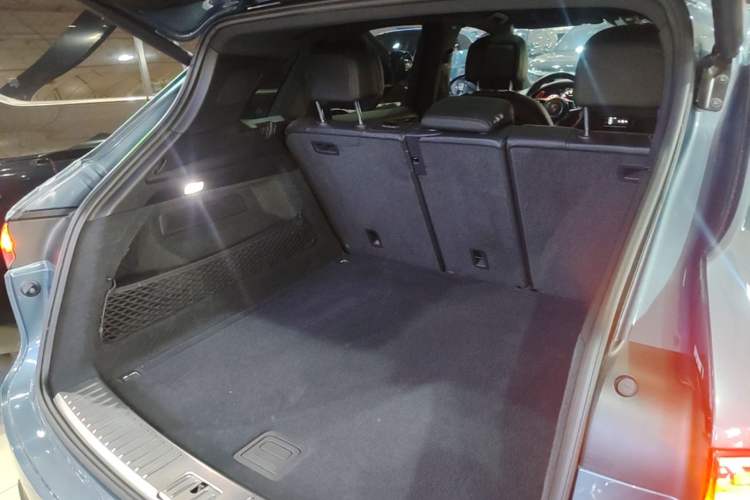 Used Porsche Cayenne 2018 Cayenne 3.0T Trunk
