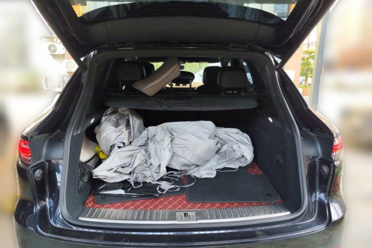 Used Porsche Cayenne 2018 Cayenne 3.0T Trunk
