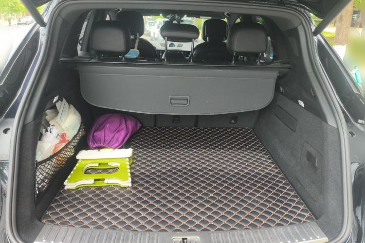 Used Porsche Cayenne 2018 Cayenne 3.0T Trunk