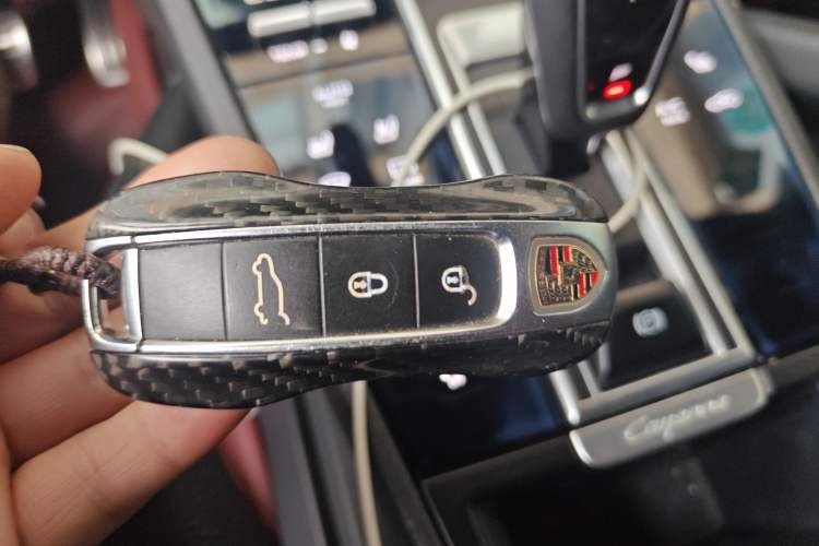 Used Porsche Cayenne 2018 Cayenne S 2.9T Vehicle Key
