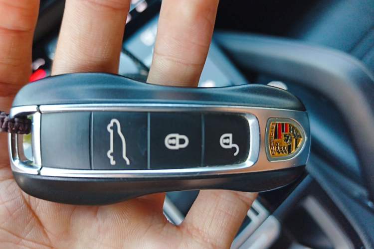 Used Porsche Cayenne 2018 Cayenne 3.0T Vehicle Key
