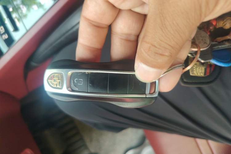 Used Porsche Cayenne 2018 Cayenne 3.0T Vehicle Key