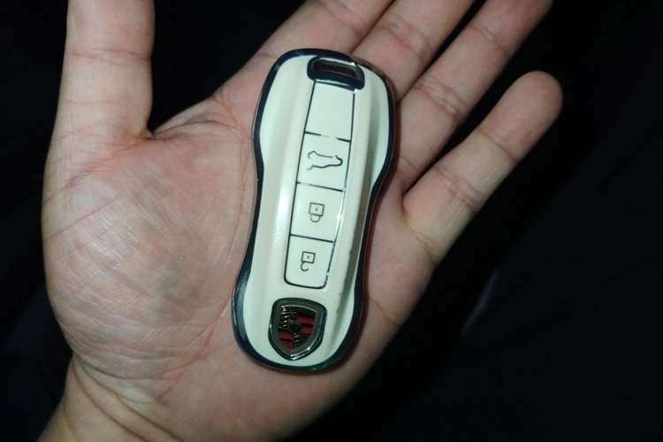 Used Porsche Cayenne 2018 Cayenne 3.0T Vehicle Key