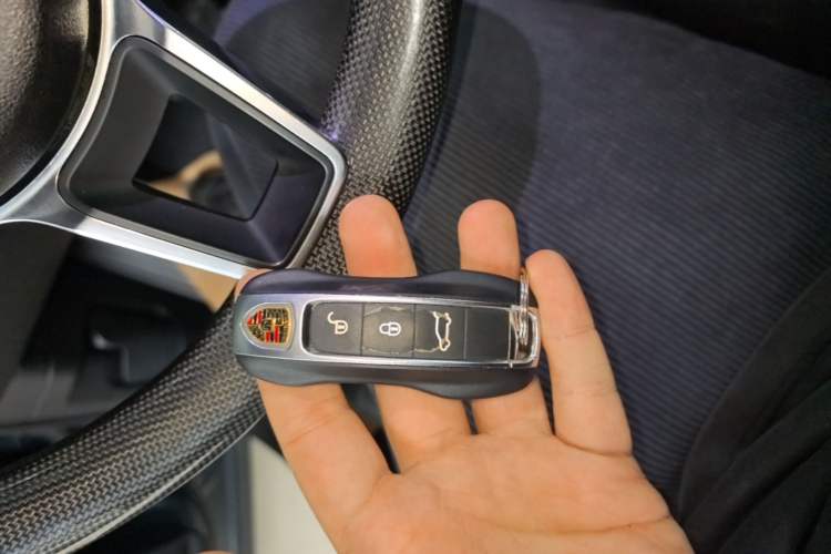 Used Porsche Cayenne 2018 Cayenne 3.0T Vehicle Key