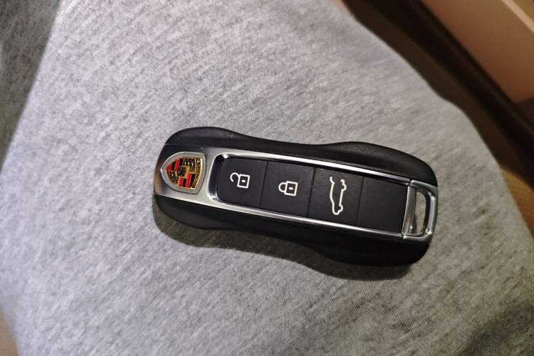 Used Porsche Cayenne 2018 Cayenne 3.0T Vehicle Key