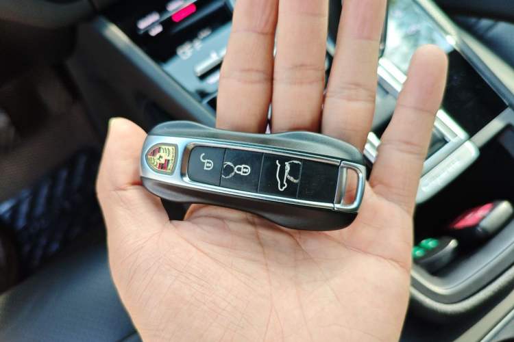 Used Porsche Cayenne 2018 Cayenne 3.0T Vehicle Key