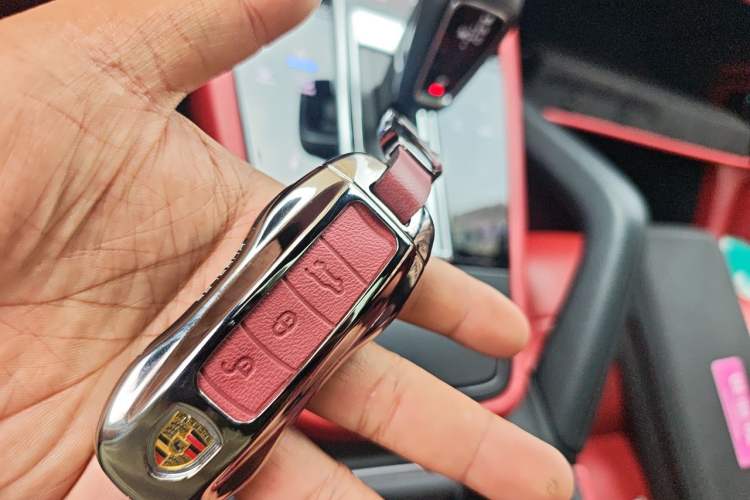 Used Porsche Cayenne 2018 Cayenne S 2.9T Vehicle Key
