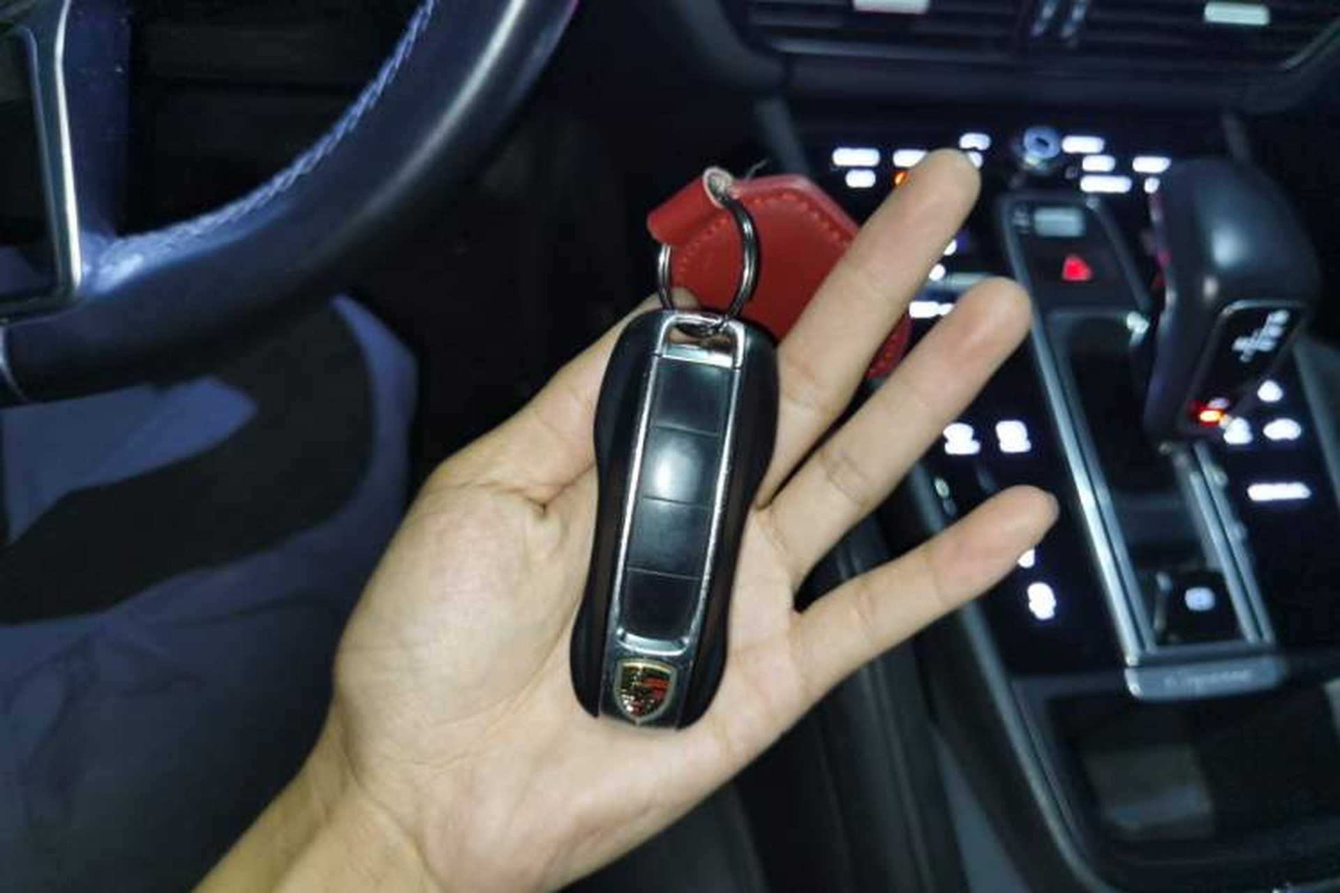 Used Porsche Cayenne 2018 Cayenne 3.0T Vehicle Key