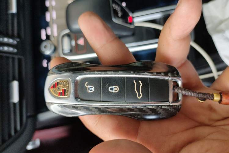 Used Porsche Cayenne 2018 Cayenne S 2.9T Vehicle Key