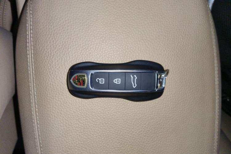 Used Porsche Cayenne 2018 Cayenne 3.0T Vehicle Key