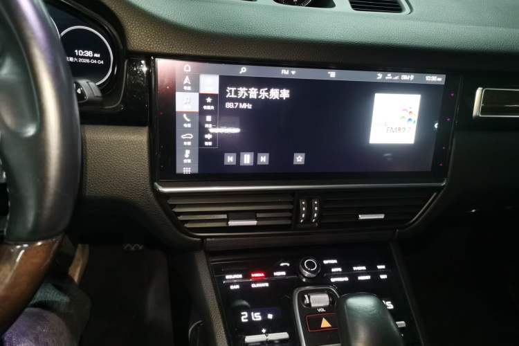 Used Porsche Cayenne 2018 Cayenne 3.0T Audio And AC Panel