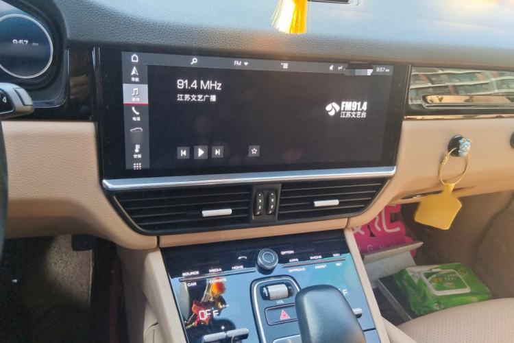 Used Porsche Cayenne 2018 Cayenne 3.0T Audio And AC Panel