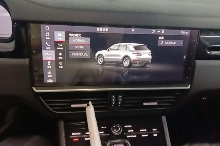Used Porsche Cayenne 2018 Cayenne 3.0T Audio And AC Panel