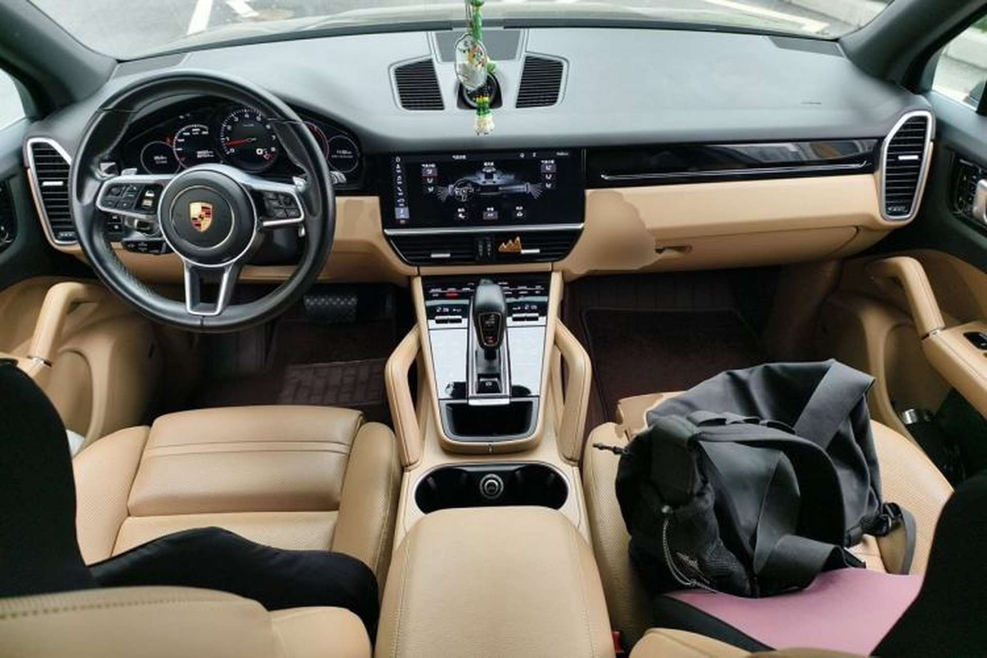 Used Porsche Cayenne 2018 Cayenne 3.0T Center Console
