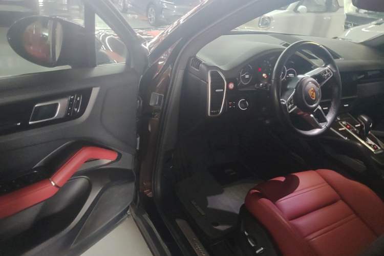 Used Porsche Cayenne 2018 Cayenne 3.0T Driver Seat