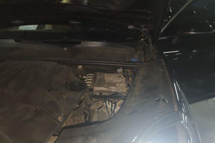 Used Porsche Cayenne 2018 Cayenne 3.0T Engine Bay Left
