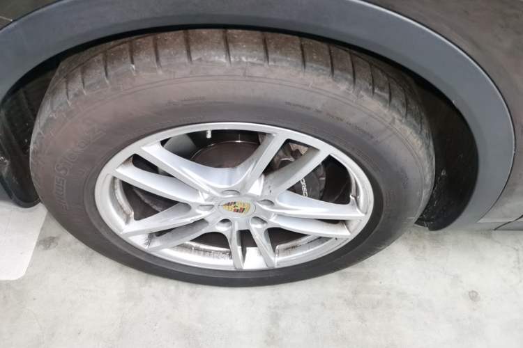 Used Porsche Cayenne 2018 Cayenne 3.0T Exterior 3
