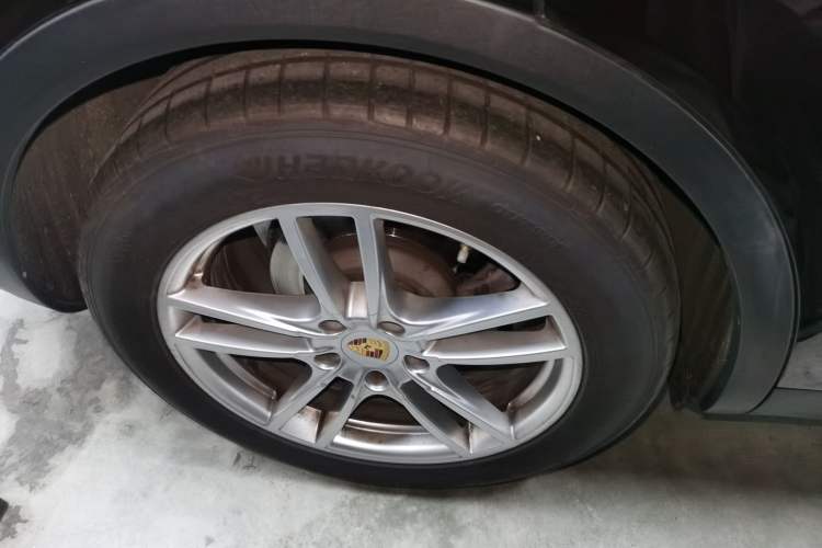 Used Porsche Cayenne 2018 Cayenne 3.0T Exterior 4