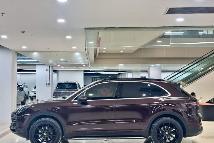 Used Porsche Cayenne 2018 Cayenne 3.0T Exterior 4