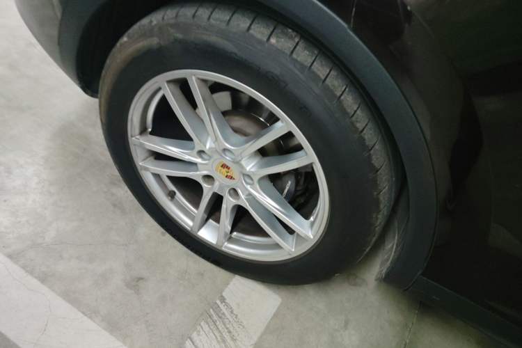 Used Porsche Cayenne 2018 Cayenne 3.0T Exterior 4