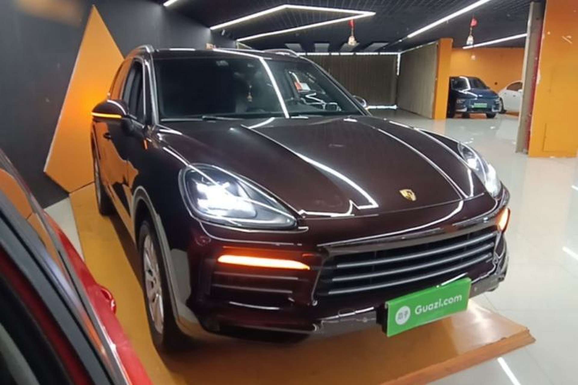 Used Porsche Cayenne 2018 Cayenne 3.0T Front Right 45 Deg