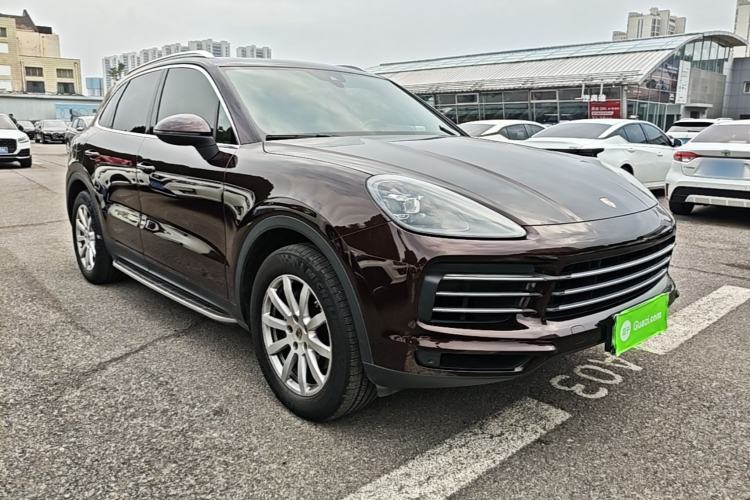 Used Porsche Cayenne 2018 Cayenne 3.0T Front Right 45 Deg