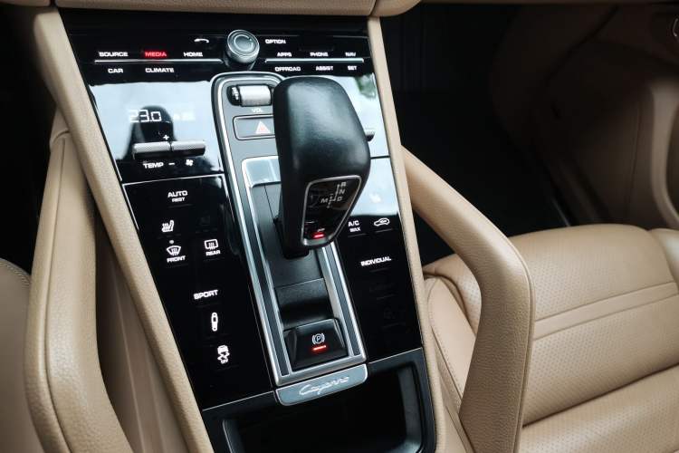Used Porsche Cayenne 2018 Cayenne 3.0T Gear Lever