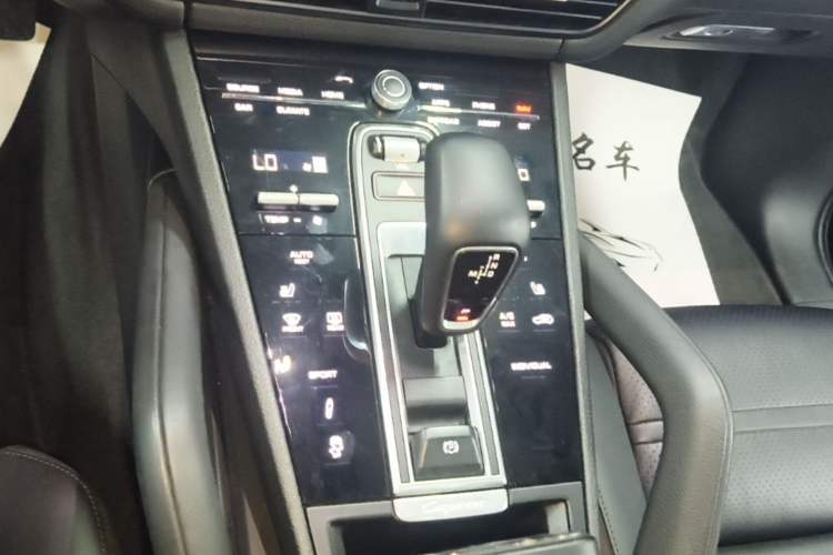Used Porsche Cayenne 2018 Cayenne 3.0T Gear Lever