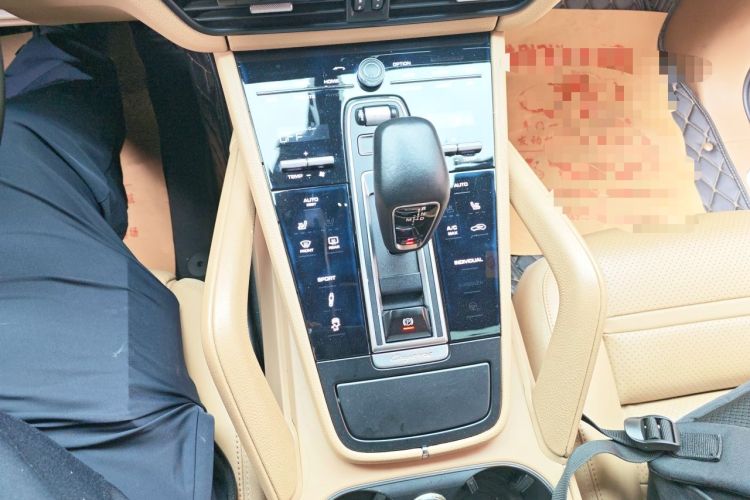 Used Porsche Cayenne 2018 Cayenne 3.0T Gear Lever