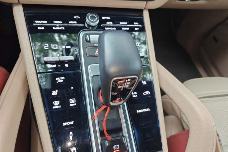 Used Porsche Cayenne 2018 Cayenne 3.0T Gear Lever