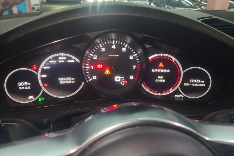 Used Porsche Cayenne 2018 Cayenne 3.0T Instrument Cluster