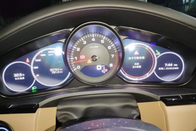 Used Porsche Cayenne 2018 Cayenne 3.0T Instrument Cluster