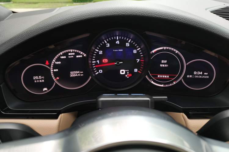 Used Porsche Cayenne 2018 Cayenne 3.0T Instrument Cluster