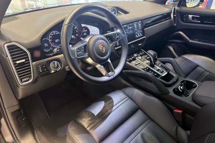 Used Porsche Cayenne 2018 Cayenne 3.0T Interior 2