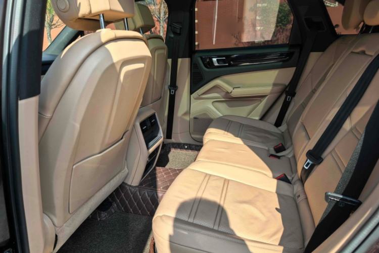 Used Porsche Cayenne 2018 Cayenne 3.0T Interior 3