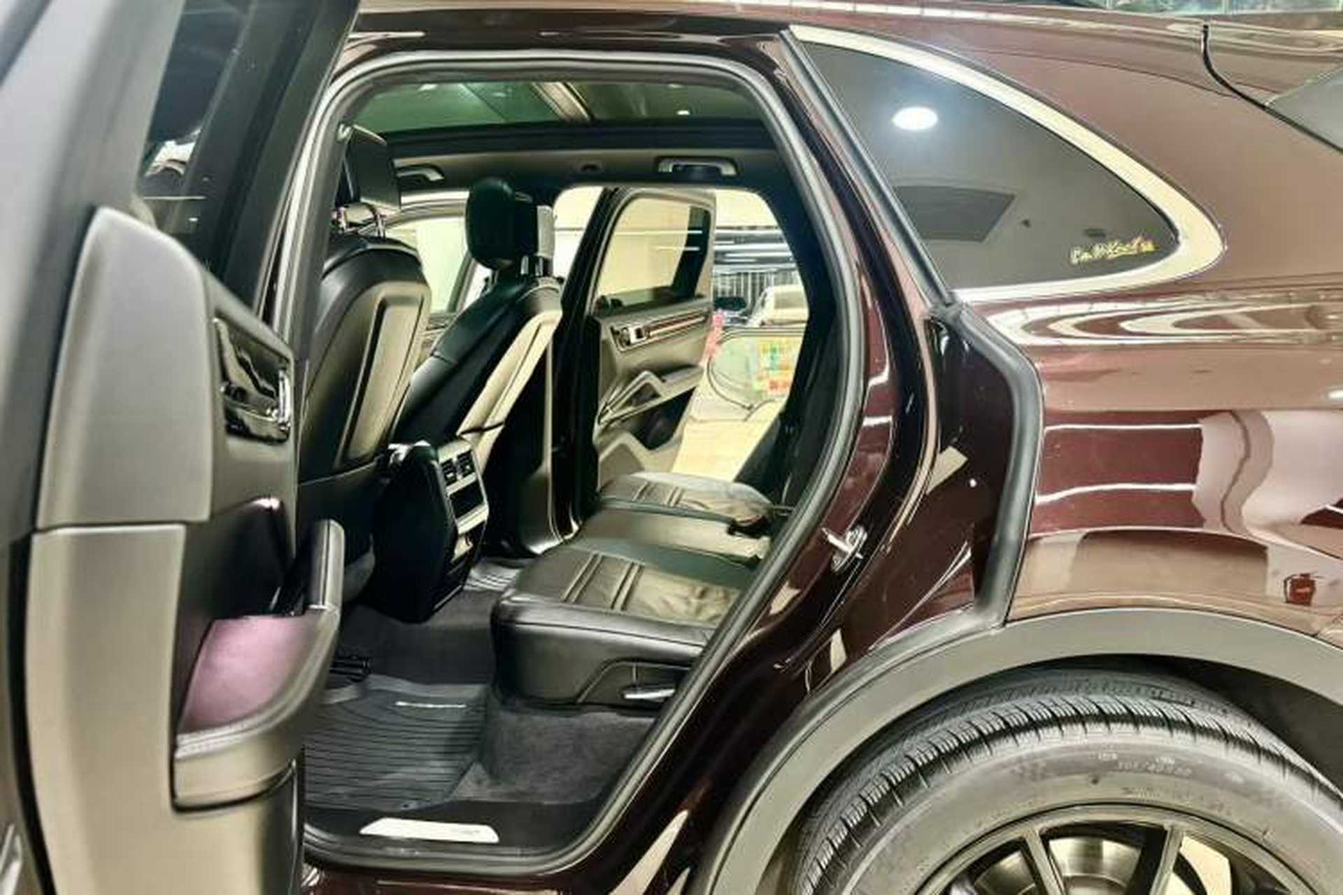 Used Porsche Cayenne 2018 Cayenne 3.0T Interior 3