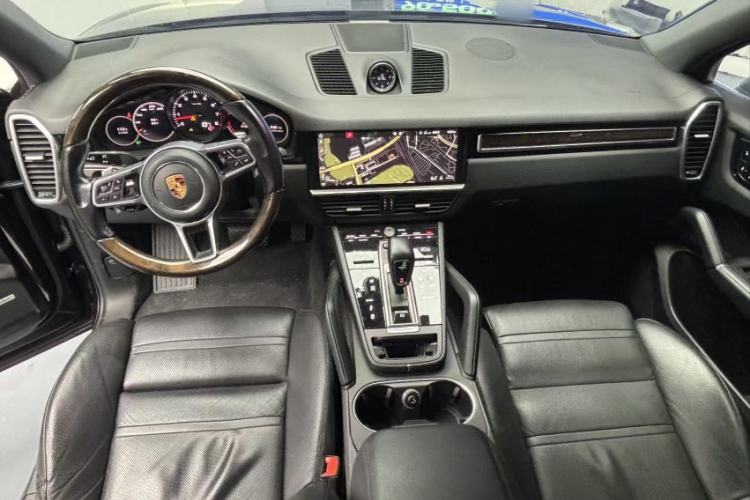 Used Porsche Cayenne 2018 Cayenne 3.0T Interior 4