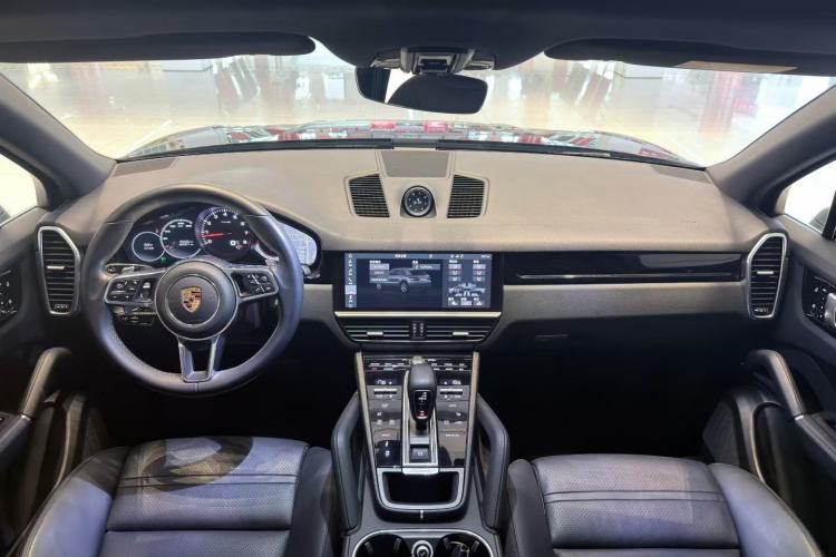 Used Porsche Cayenne 2018 Cayenne 3.0T Interior 4