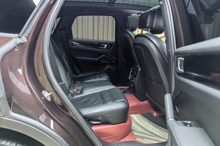 Used Porsche Cayenne 2018 Cayenne 3.0T Interior 4