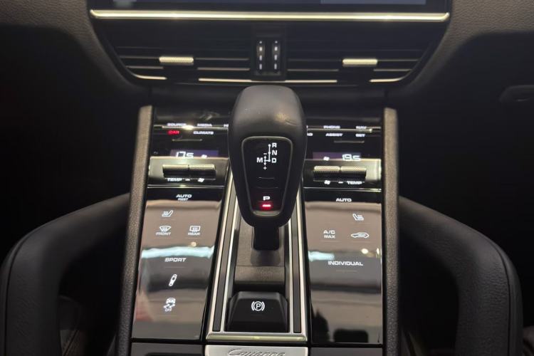 Used Porsche Cayenne 2018 Cayenne 3.0T Interior 6