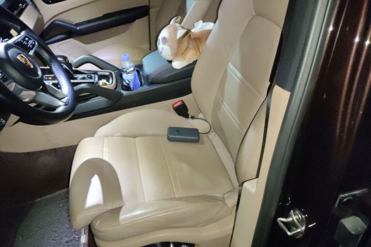 Used Porsche Cayenne 2018 Cayenne 3.0T Left Front Seat