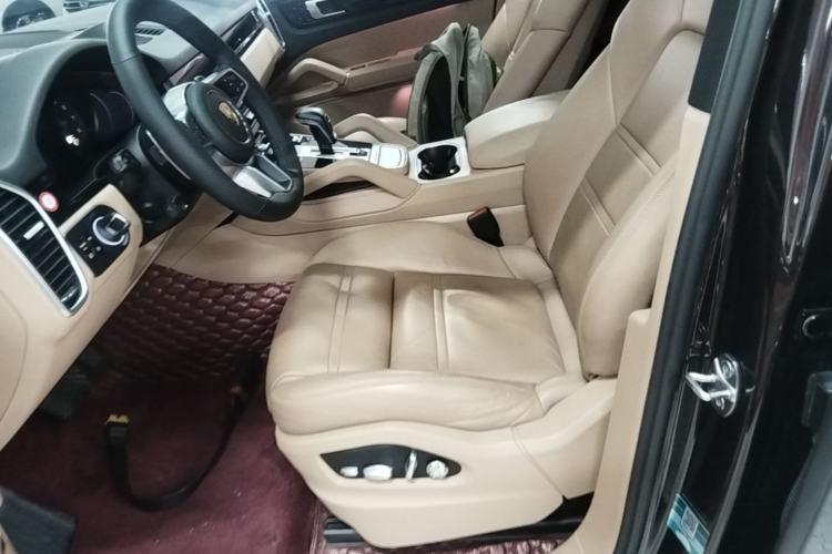 Used Porsche Cayenne 2018 Cayenne 3.0T Left Front Seat