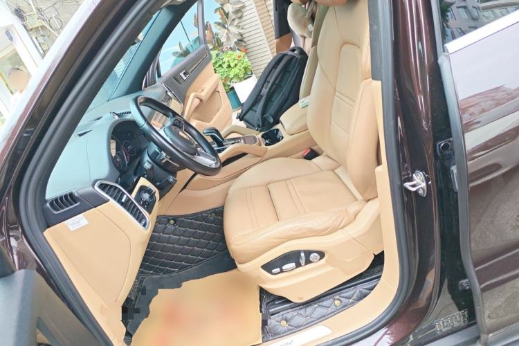 Used Porsche Cayenne 2018 Cayenne 3.0T Left Front Seat